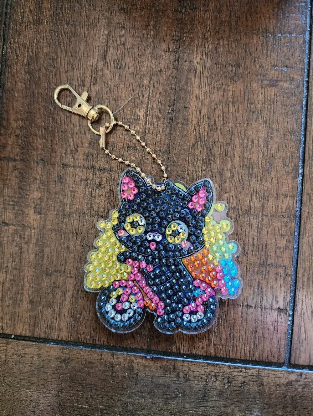Black Cat Sequin Key & Card Holder Charm - Multicolor Wings